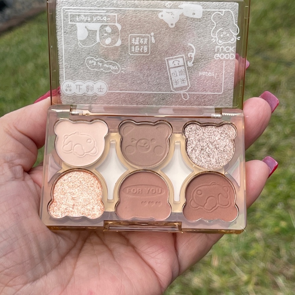 BEAR Design 6 Color Eyeshadow Palette - Picture 7 of 10